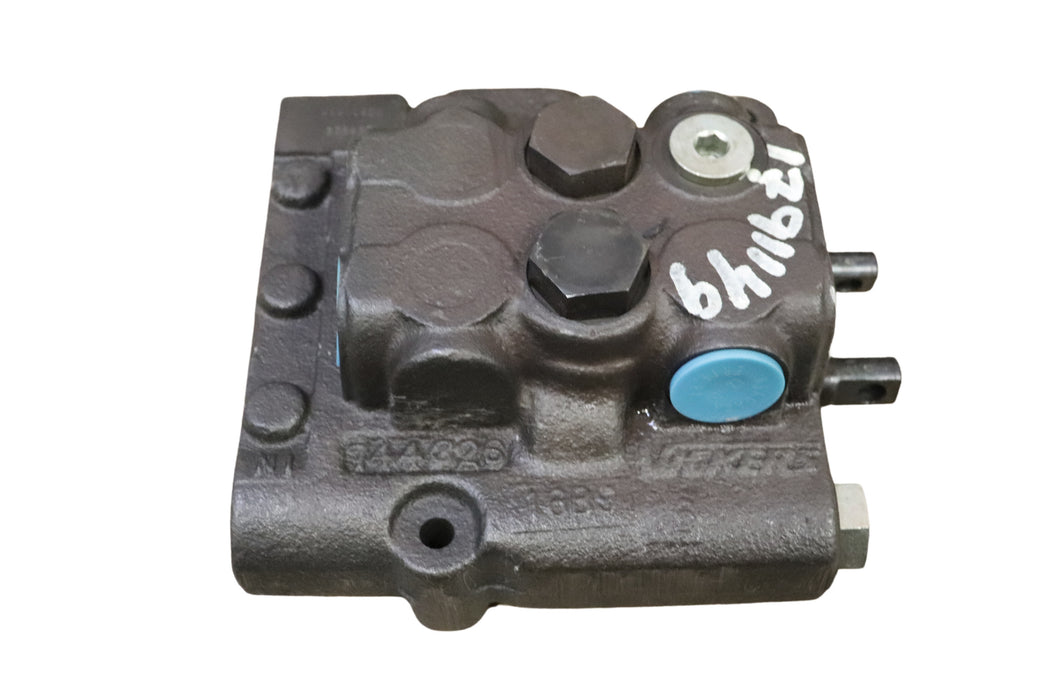 Clark 1831796 - Hydraulic Valve